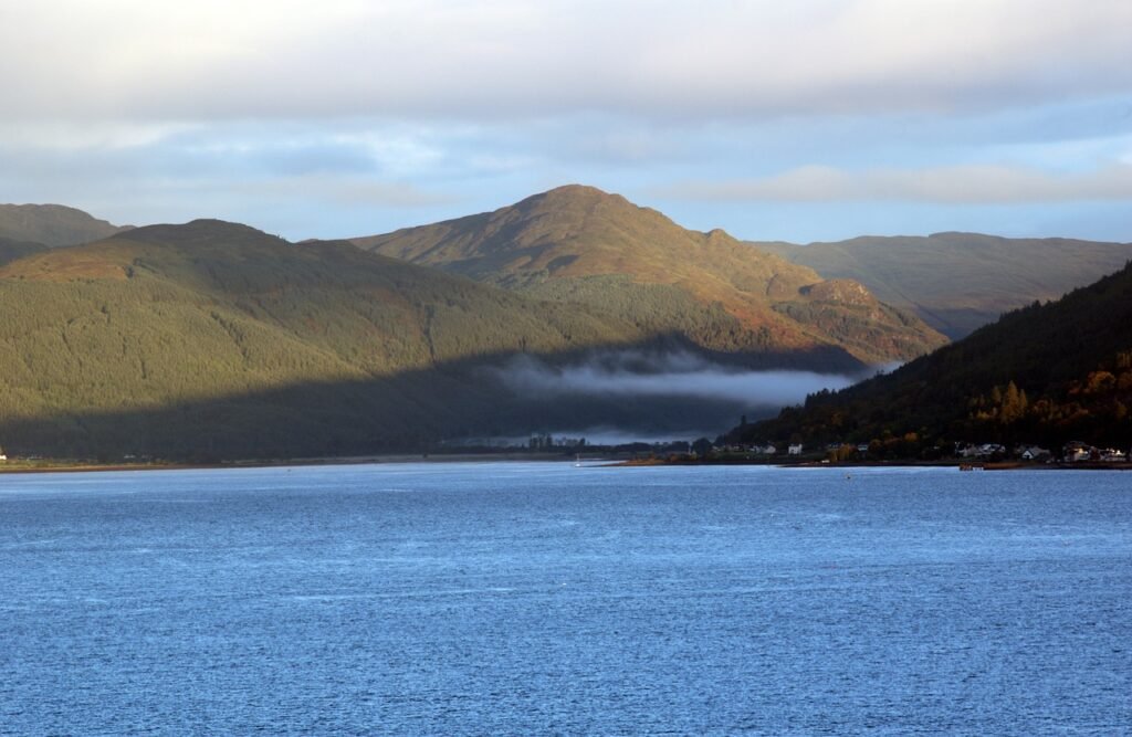 river clyde, water, hills-3757244.jpg